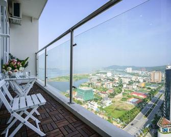 Seabreeze Ha Long Bay - Ha Long - Balcony