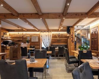 L'abri Des Amis - Courmayeur - Restaurante