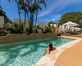 Hotel Santa Teresa by the Beach - Santa Teresa - Piscina