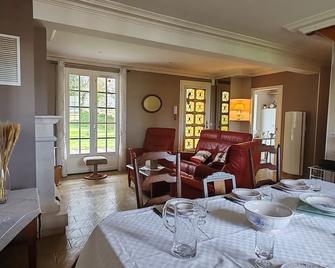 Pavillon aux Portes de la Suisse Normande ! Idéal Pour les Amoureux de Nature ! - Athis-de-l'Orne - Comedor