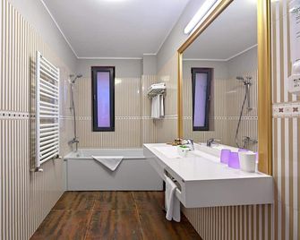 Tomis Garden Apartments Mamaia - Mamaia - Bagno