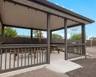Studio 6 Beaumont Tx - Beaumont - Balkon