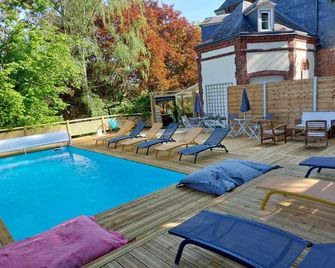 Le Clos des Lodges - Bernay - Pool