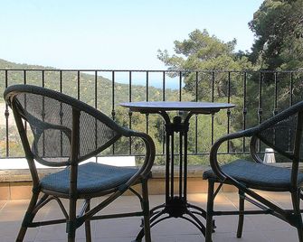 Erguvanli Ev - Küçükkuyu - Balcony