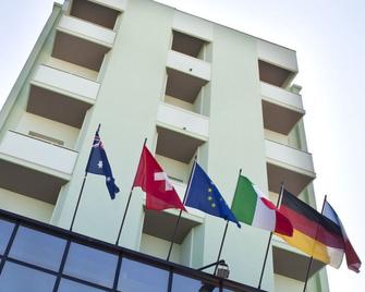 San Marco - Marotta - Building