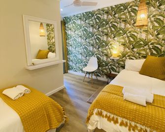 Dolphin Circle Bed and Breakfast - פלטנברג ביי - חדר שינה