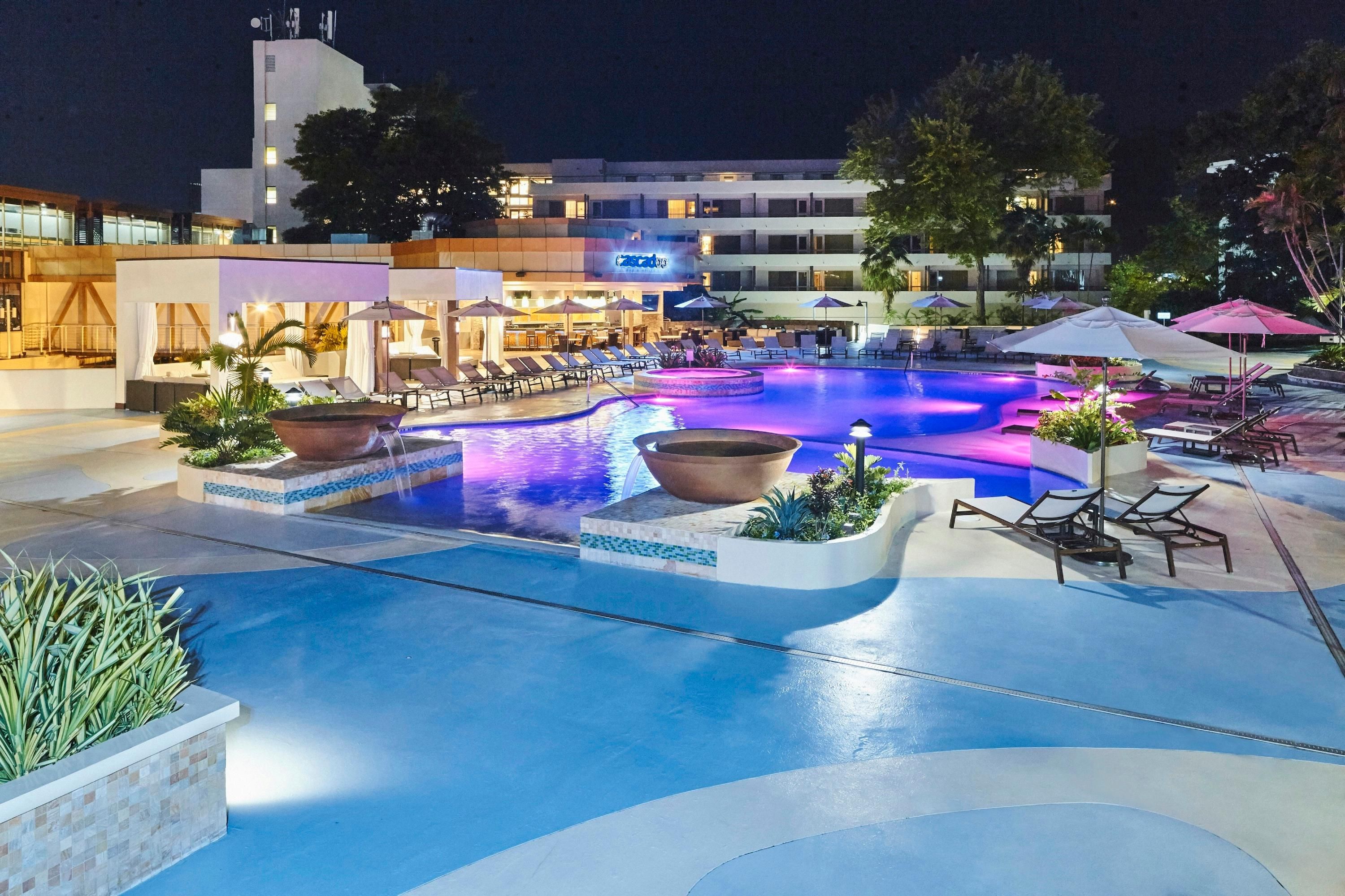 Hilton Trinidad & Conference Centre - Port of Spain - Svømmebasseng