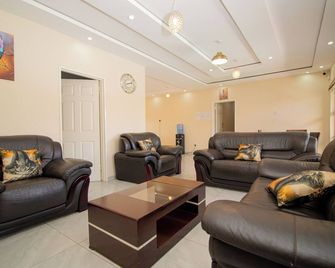 Bethel Lodgings - Victoria Falls - Wohnzimmer