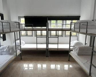 Mk Hostel Luaang Prabang - Luang Prabang - Bedroom