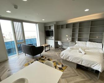 Eyre Square Galway Central Self Catering - Galway - Camera da letto