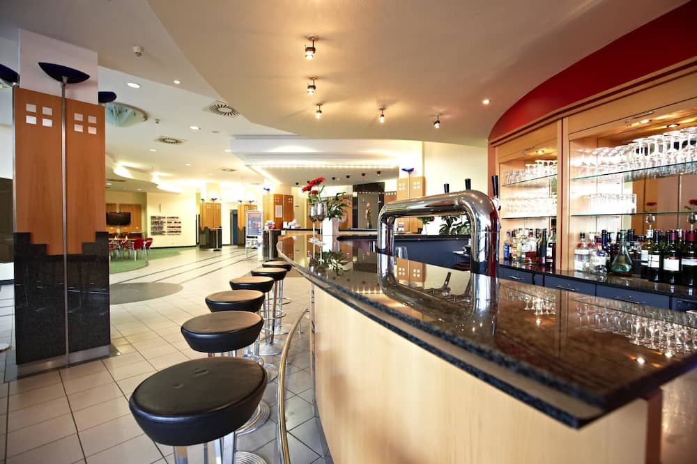 Intercityhotel Schwerin - Schwerin - בר