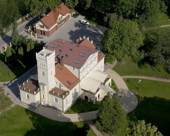 Hotel Wieniawa - Rekowo Górne - Budynek