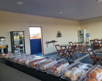Pousada Quatro Estações - Balindong - Buffet