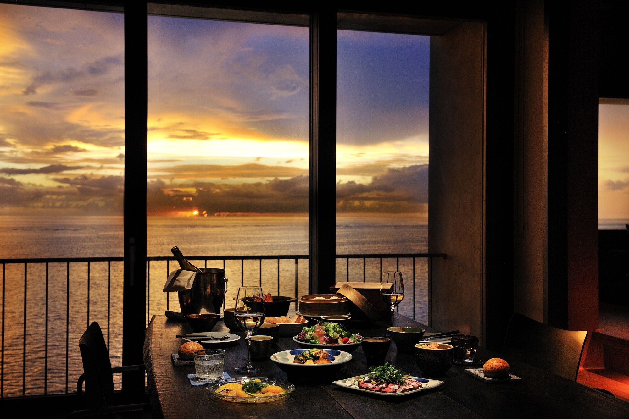 هوشينويا أوكيناوا - يوميتان - غرفة طعام