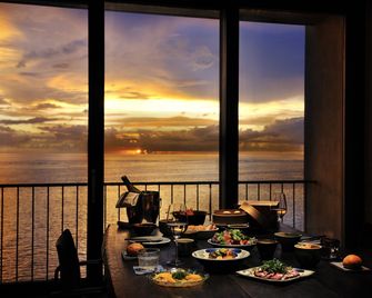 Hoshinoya Okinawa - Yomitan - Dining room