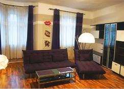Trajan Apartments - City Center Apartments - Sibiu - Living room