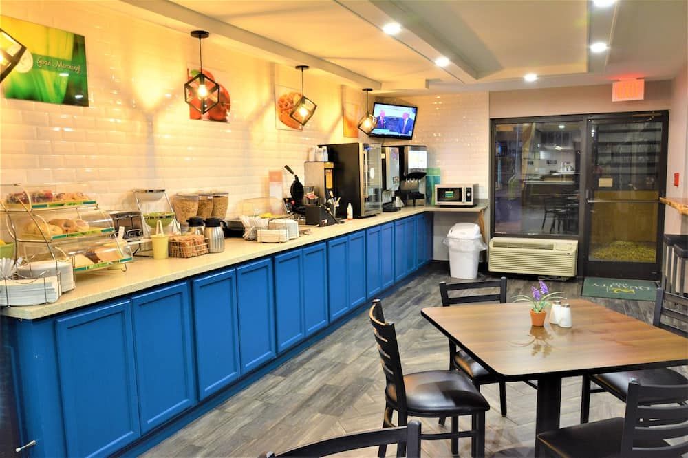 Buffet view of Quality Inn