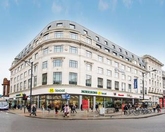 Travelodge Manchester Piccadilly - Manchester - Building
