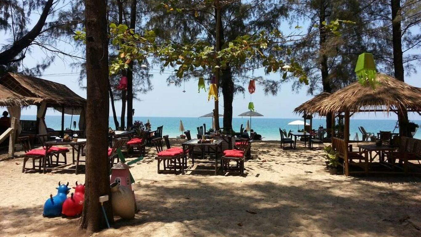 Eco Lanta Hideaway Beach Resort