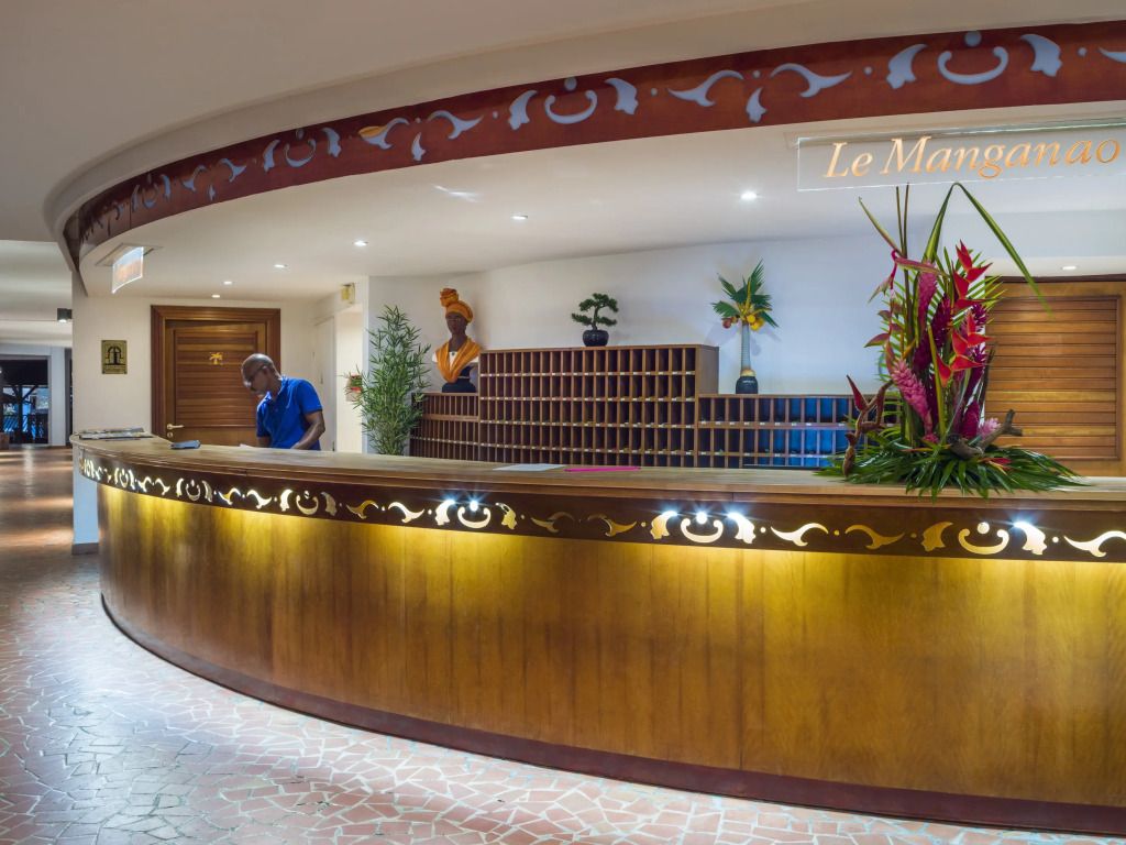 هوتل مانجاناو