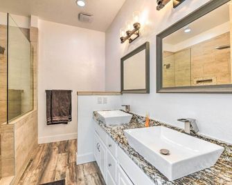 Hot Tub and Sauna Lakefront Wichita Falls Home! - Wichita Falls
