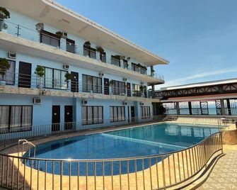 Hidden Valley Beach Resort - Pinamungahan