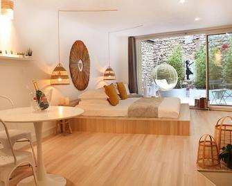 Suite 6 - Nimes - Habitación