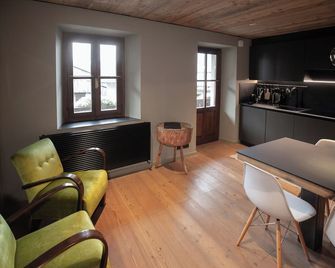 Haus Pa 'sefn Accommodation 'Touch Earth' - Sauris - Living room