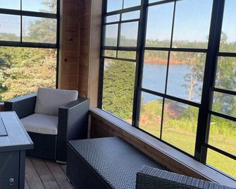 Waterfront home in the heart of Stanley Bridge - Stanley Bridge - Balcony
