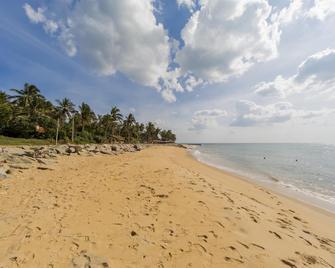 Jasmin Villa Ayurveda Resort - Negombo - Beach