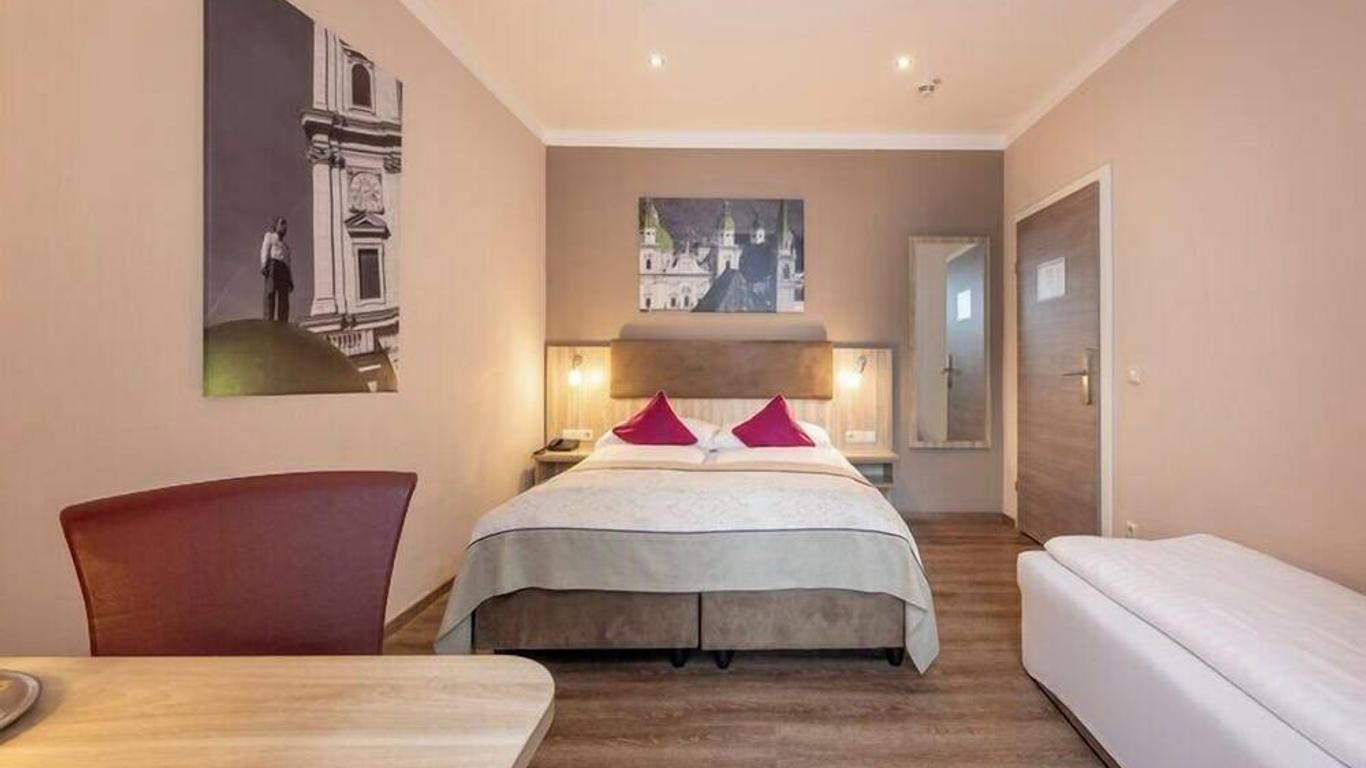 Hotel Junior By Max 70