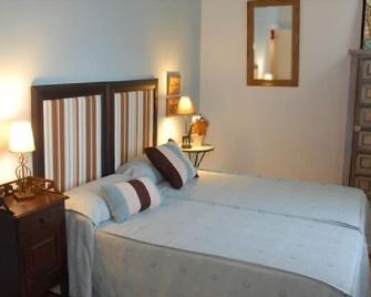 Self catering Lindos Huespedes for 4 people - Gallegos de Hornija - Sypialnia