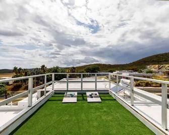 Parguera Paradise, Luxury Modern Beach House! - Лахас - Балкон