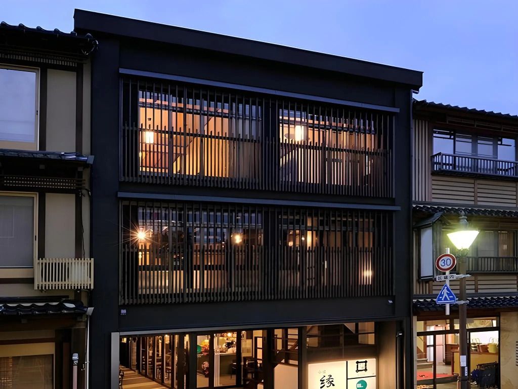 كويادو إيني