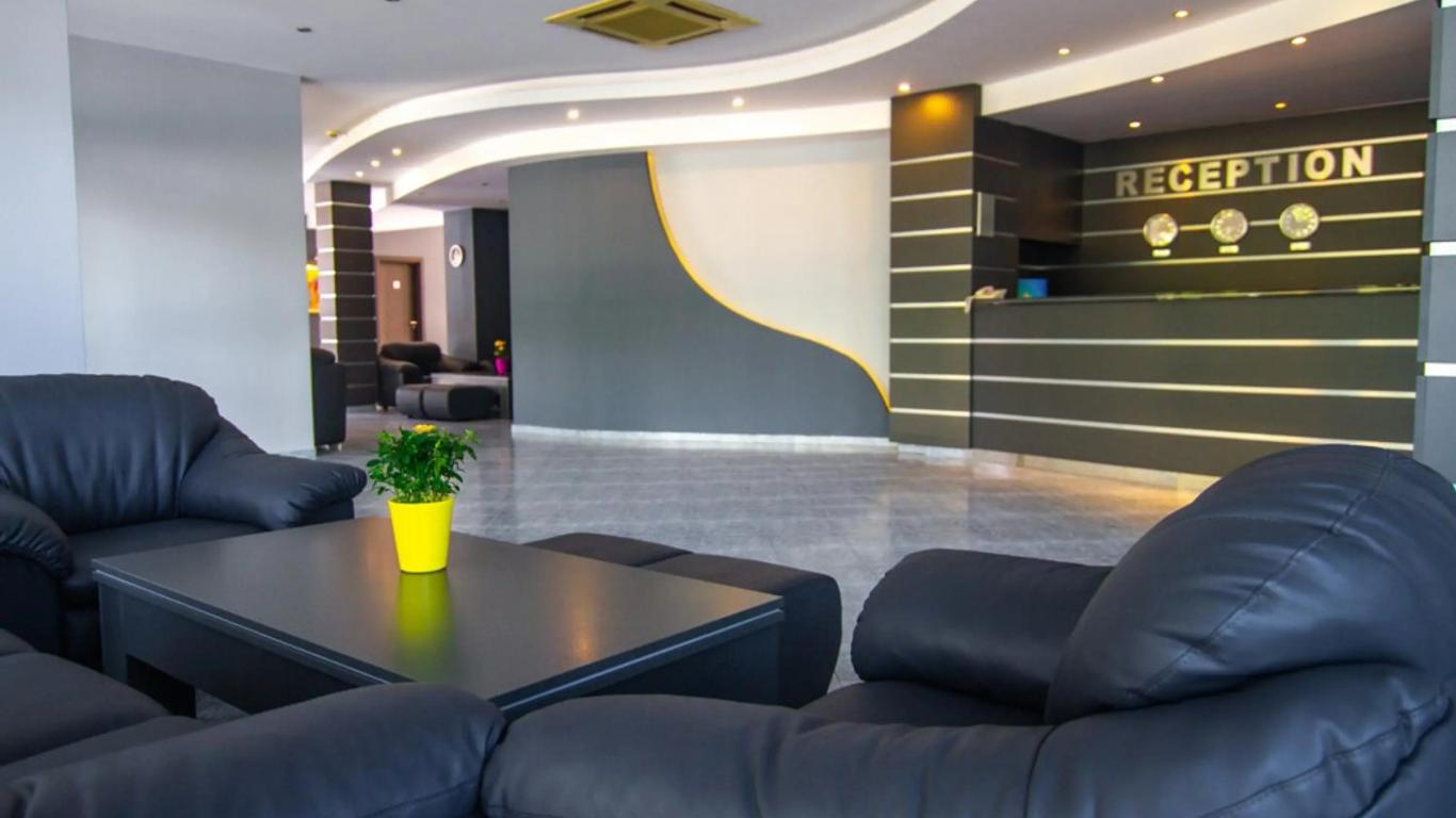 Hotel Opal