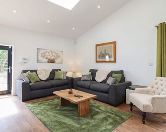 The Goose Shed - Canterbury - Living room