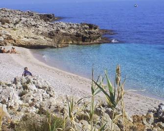 Villa Pollina - Buseto Palizzolo - Playa