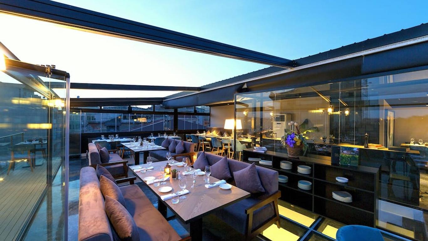 Walton Hotels Galata