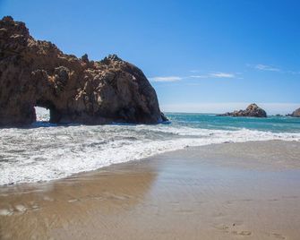 Premium Central Big Sur location, pool & spa, spectacular south views, 5 acres - Big Sur - Plage