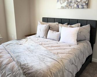 Luxury 2 bedroom Minutes Away From Uptown - Charlotte - Habitación