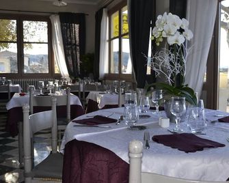 Hotellerie de l'Esplanade - Saint-Julien - Restaurante