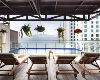 Smile Hotel - Nha Trang - Pool