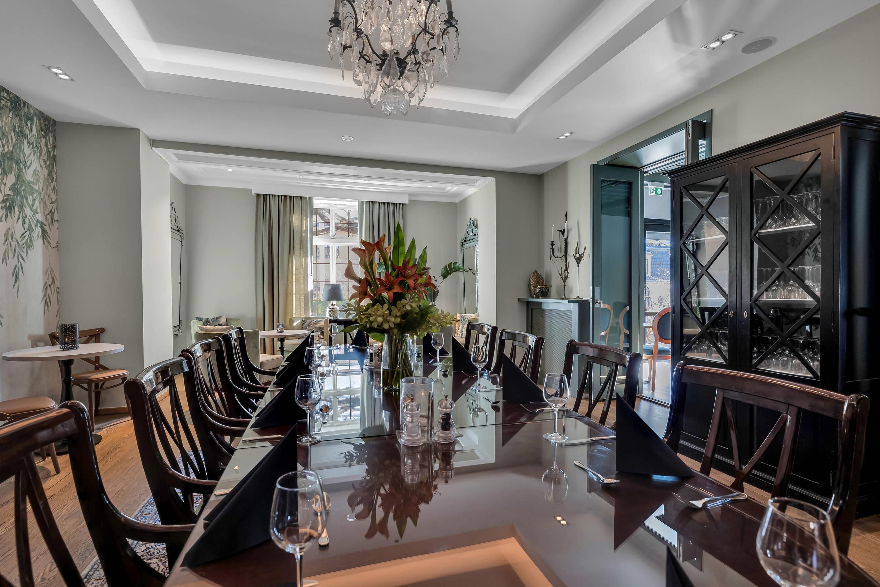 هوم هوتل جابلشوس