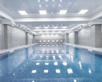 Panorama Lisi Grand Hotel - Tbilisi - Pool