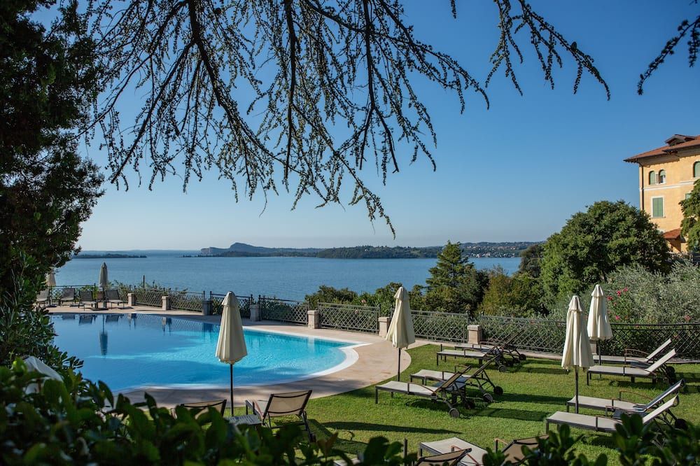 Hotel Villa Del Sogno - גארדונה ריביירה - בריכה