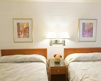 Starved Rock Motor Inn - Streator - Slaapkamer