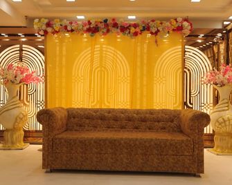 Golden Tree - Noida - Lobby