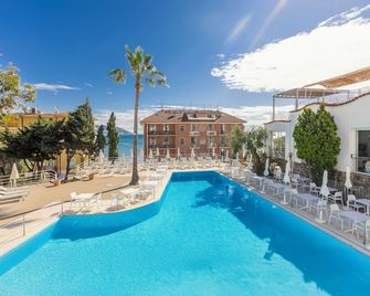 Hotel Moresco - Diano Marina - Piscina