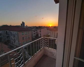 Solaria Apartment - Brescia - Balcon