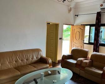 Prestige beach résidence - Kribi - Living room
